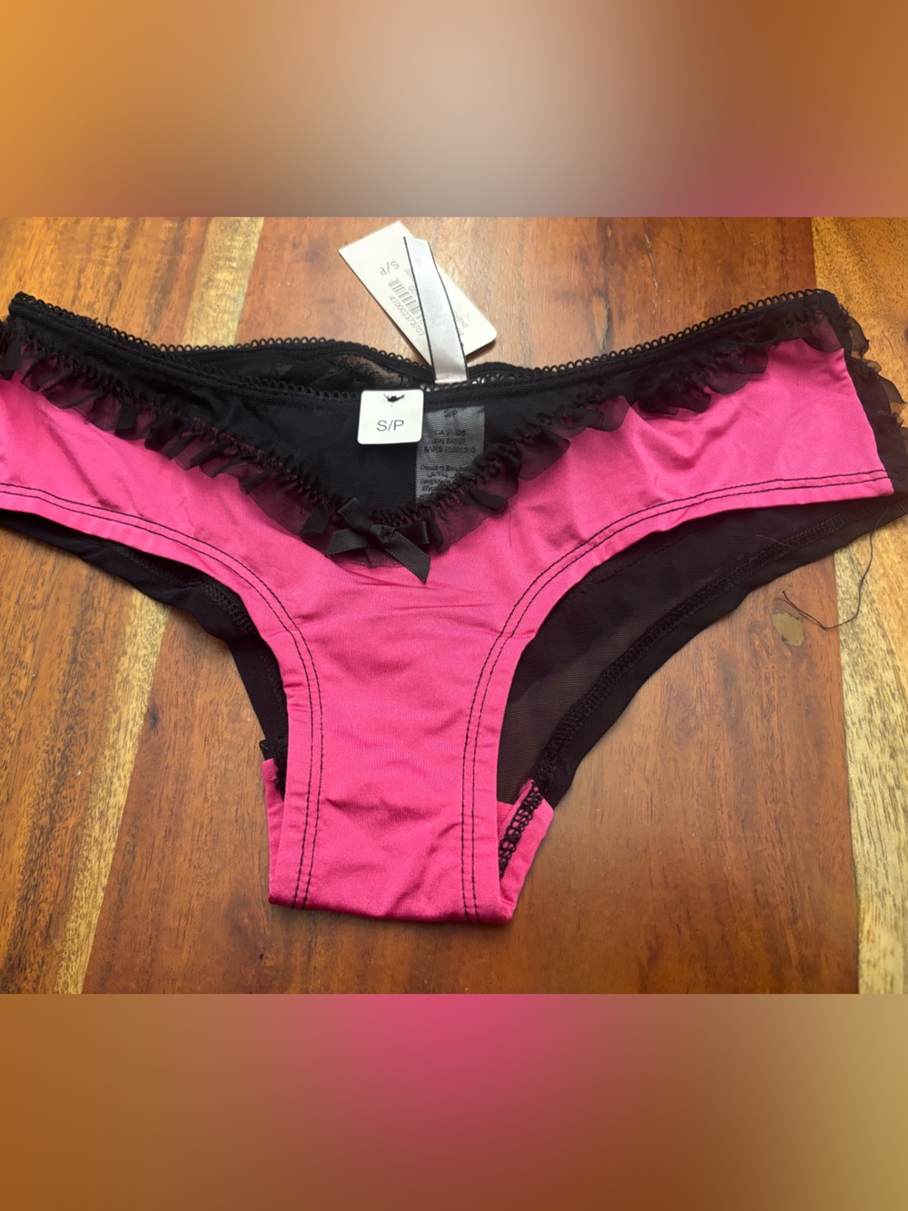 NWT size small undie.